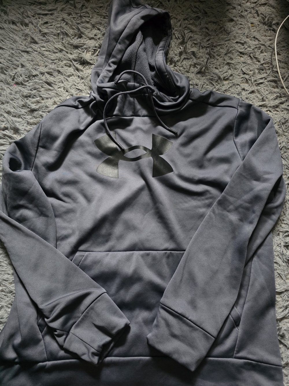 Under Armour Men's Dark Gray Pullover Hoodie with Logo